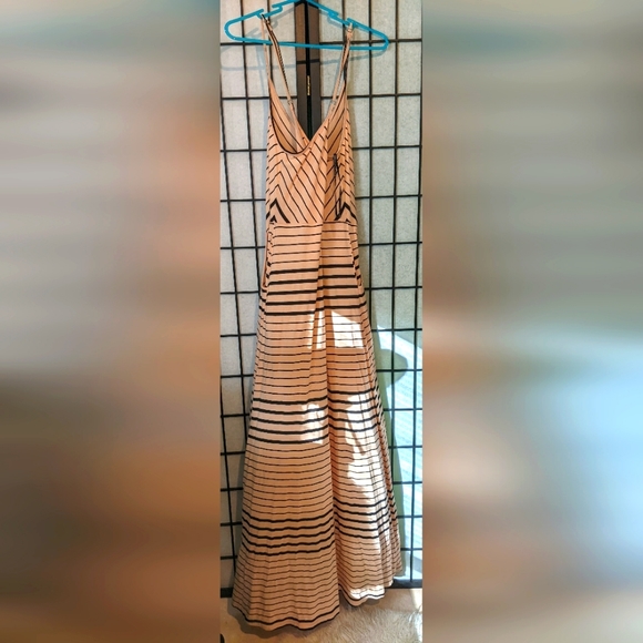 Volcom Maxi Dress - Picture 2 of 6